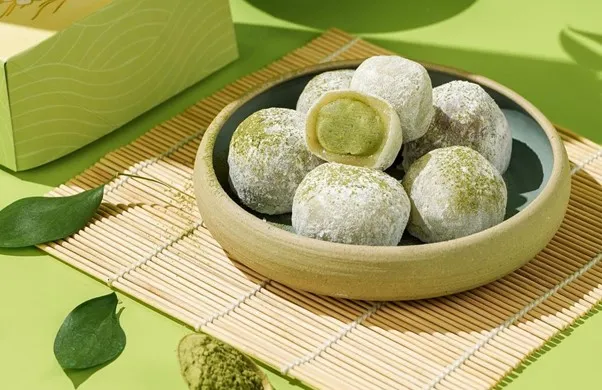 Green Tea, 1. Kacang Tanah, 2. Kacang Merah, 3. Kacang Hijau, 4. Kacang Asin, 5. Wijen Hitam, 6. Pandan, 7. Green Tea, 8. Cokelat, 9. Dodol Duren, 10. Keju, 11. Oreo, 12. Mochi Talas, 13. Mochi O, 14. Hei Thang