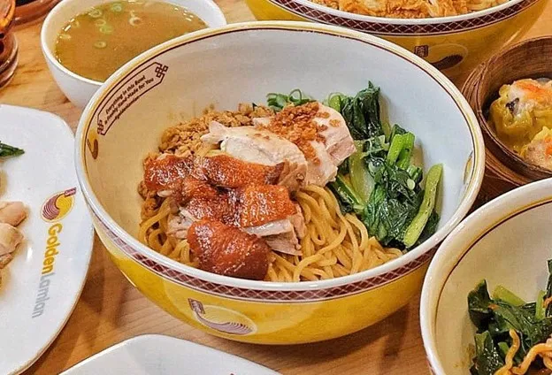 Lamian Bebek Panggang, 1. Lamian Ayam Goreng, 2. Lamian Extra Spicy Beef, 3. Lamian Rica Rica, 4. Golden Soup Chicken Lamian, 5. Lamian Sapi, 6. Lamian Bebek Panggang, 7. Spicy Cheese Saus, 8. Spicy Cheese Soup , 9. Creamy Chicken Collagen Lamian, 10. Hongkong Xtra Spicy Chicken, 11. Nasi Hainan BBQ Combo