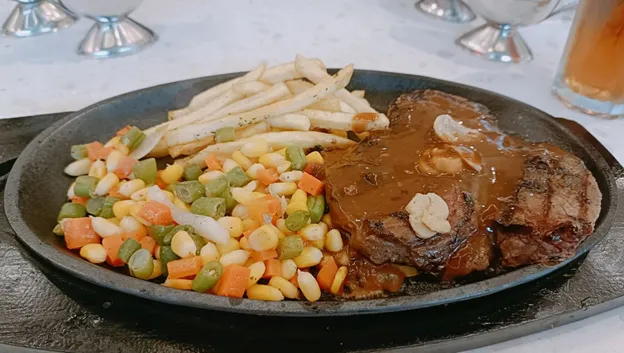 Prime Tenderloin, 1. Prime Sirloin, 2. Prime Sirloin Original, 3. Prime Tenderloin, 4. Prime Rib Eye, 5. Supreme Rib Eye, 6. Supreme Sirloin, 7. Chicken Steak, 8. Grilled Salmon, 9. Lamb Chop