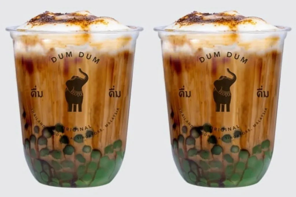 Thai Coffee Latte, 1. Original Thai Tea, 2. Thai Coffee Latte, 3. Thai Green Tea Aren, 4. Dumilo Series, 5. Roasted Japanese Tea, 6. Lychee Yakult Tea, 7. Chocolate Hojicha, 8. Dum Dum Hazelnut Chocolate, 9. Thai Tea Biscoff Macchiato, 10. Dum Dum Thai Black Coffee