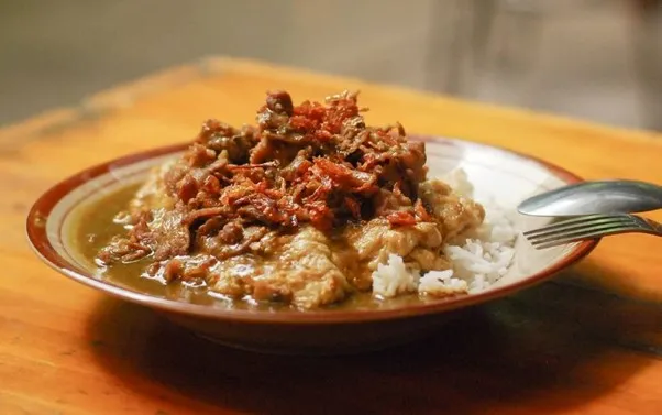 Nasi Siram Se’i Sapi, 1. Nasi Siram Se’i Sapi, 2. Nasi Se'i Sapi Cabe Ijo, 3. Nasi Cumi Cabe Ijo, 4. Nasi Kare Lidah Sapi, 5. Nasi Siram Lidah Sapi, 6. Nasi Siram Cumi Telur Asin, 7. Kikil Tunjang, 8. Nasi Siram Cumi, 9. Nasi Siram Paru Krispi, 10. Nasi Rempah Cumi