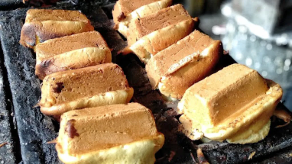 Kue Balok AA KEMBAR_, 1. Kue Balok Kang Didin, 2. Kue Balok Pak Obos, 3. Kue Balok Brownies Mahkota, 4. Kue Balok Kang ADE, 5. Kue Balok AA KEMBAR, 6. Kue Balok Lestari, 7. Kue Balok Regol Nusasari, 8. Sherlok Kue Balok, 9. Kue Balok Abah Dedod, 10. Kue Balok Brownies Ki Raden