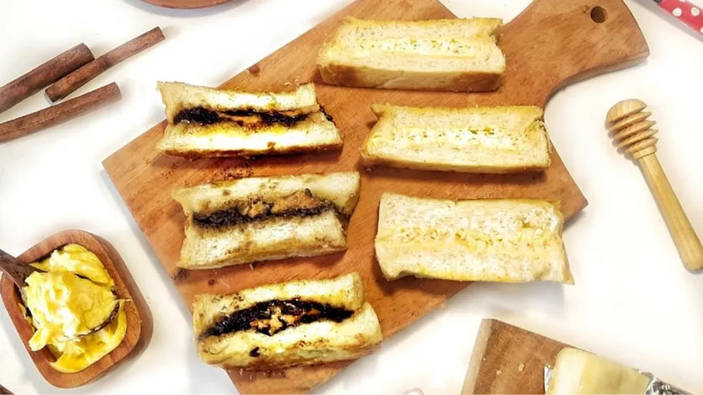Roti Bakar Aneka Sari_, 1. Roti Gempol, 2. Roti Bumbu Bakar Cari Rasa, 3. Roti Bakar 234 Gang Kote, 4. Bolu Bakar Tunggal, 5. Roti Bakar Duti, 6. Cafe Madtari, 7. Roti Bakar Aneka Sari, 8. Roti Bakar Mang Dodo, 9. Roti Bakar Panjo, 10. Roti Bakar Yunus