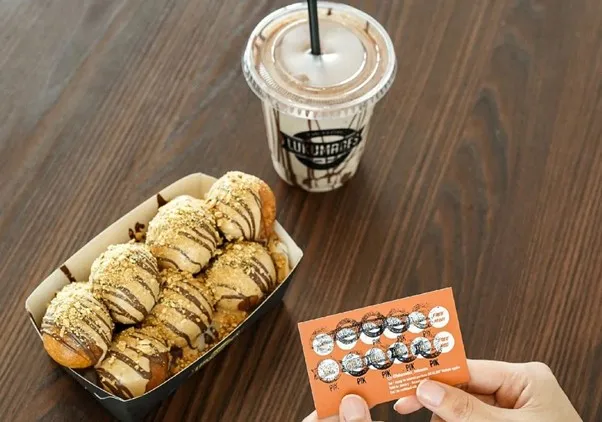 Bueno, 1. Half Half Box, 2. Golden Caramel, 3. Plane Jane, 4. Golden Maple, 5. Oreo Balls, 6. Lotus Crunch, 7. Twix Fix, 8. Snickers, 9. Choco Latte, 10. Tiger Banana, 11. Matcha Balls, 12. Bueno