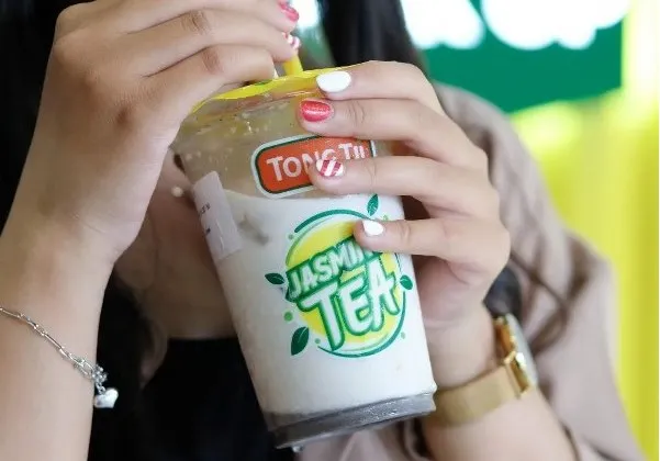 Cookies & Cream, 1. Classic Milk Tea, 2. Jasmine Tea, 3. Mix Chizu, 4. Flu Away Tea, 5. Fresh Lemonade, 6. Choco Oreo, 7. Berry Lemonade Tea, 8. Matcha Boba Chizu, 9. Tropical Passion Tea, 10. Cotton Pink Candy, 11. Cookies & Cream