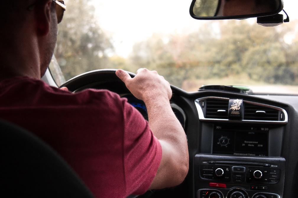 Secrets Tips to Rent Cheap Car, Guides for Travelers 2025, 1. Rent Car via Tripcetera.com, 2. Avoid picking up a rental at the airport, 3. Join rental company loyalty programs and Check for coupons, 4. Returning Your Car, 5. Skip the Insurance and Extras, 6. Double Check Your Receipt