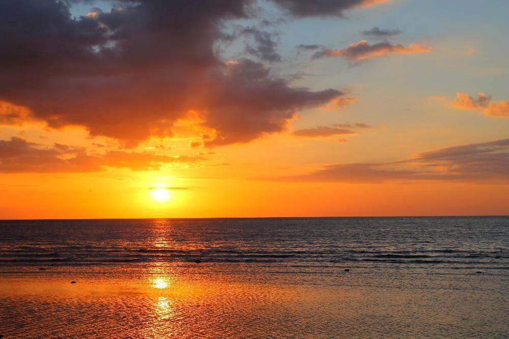 Lovina Beach Bali, Best Place to Swim with Dolphins in Bali