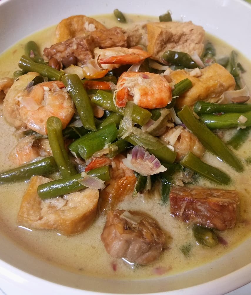 17 Makanan Khas Medan Paling Lezat dan Populer