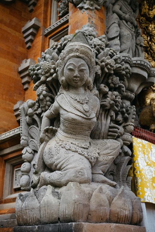 10 Things You Must Do in Ubud, Bali (2025), 1. Campuhan Ridge Walk, 2. Tegalalang Rice Fields, 3. Dive in The Waterfalls in Ubud, 4. Ayung River Rafting , 5. Goa Gajah (Elephant Cave), 6. Ubud Monkey Forest, 7. Practice Yoga, 8. Museum Hopping, 9. Shop at The Art Market, 10. Visit Pura Saren Agung