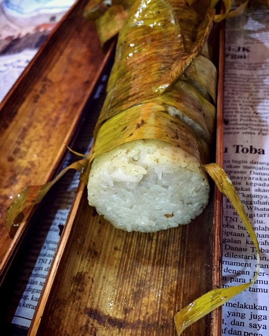10 Makanan Wajib Saat Lebaran di Indonesia, 1. Ketupat, 3. Rendang, 4. Ketupat sayur, 5. Gulai Nangka, 6. Lemang Lepat Lau, 7. Soto Banjar, 8. Semur Daging, 9. Kaasstengels, 10. Nastar
