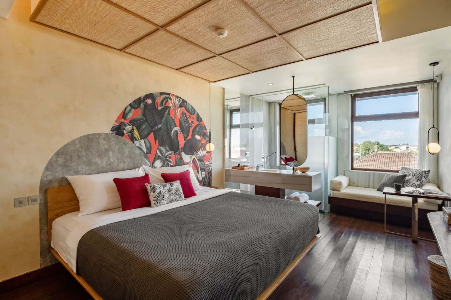 Estetika “Bauhaus”–Gaya desain interior yang menjadi inspirasi DNA Cove, Kesederhanaan dalam warna justru memaksimalkan estetika hunian, Meneruskan keselarasan: turunan gaya desain ke furnitur dan pernik interior, Bermula dari imaji seni, menjelma menjadi identitas perusahaan