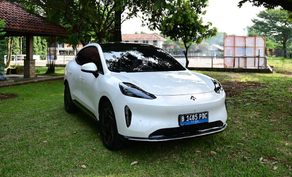 berita, Berita Otomotif, news, Hyptec HT, AION, First Drive Hyptec HT: SUV Listrik Rp600 Jutaan dengan Kenyamanan Mobil Premium, Perjalanan dan Pengalaman Berkendara Hyptec HT, Kenyamanan Kabin Hyptec HT, Fitur Interior Hyptec HT, Tersedia Teknologi Pengharum Kabin, Desain Eksterior Hyptec HT, Mewah dengan Panoramic Roof, Dimensi dan Performa Hyptec HT, Konsumsi Energi dan Suspensi Hyptec HT, Teknologi dan Fitur Hiburan Hyptec HT, Sistem Pencahayaan dan Keamanan Hyptec HT, Fitur V2L