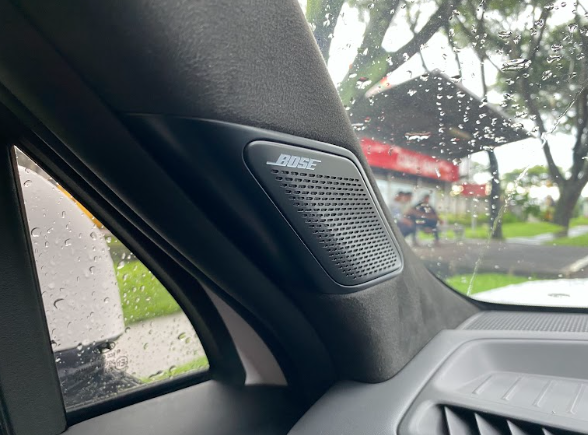berita, Berita Otomotif, news, Hyundai Santa Fe hybrid, Test Drive All New Hyundai Santa Fe: Cocok untuk Road Trip Akhir Tahun, Desain dan Teknologi Hyundai Santa Fe, Kabin Premium dengan Fitur Hiburan Berkualitas, Kabin Luas dengan Fitur Tambahan yang Fungsional, Sensasi Dibalik Kemudi Menjajal Performa All New Hyundai Santa Fe, Walau Dimensi Besar, Adaptasi Mudah , Performa Mesin Hybrid yang Andal Hyundai Santa Fe, Kenyamanan Suspensi dan Sistem Pengereman Hyundai Santa Fe, Mode Berkendara dan Teknologi Pendukung Hyundai Santa Fe, Pilihan Warna Hyundai Santa Fe, Fitur Keselamatan Canggih untuk Berkendara Aman, Kekurangan Hyundai Santa Fe yang kami rasakan