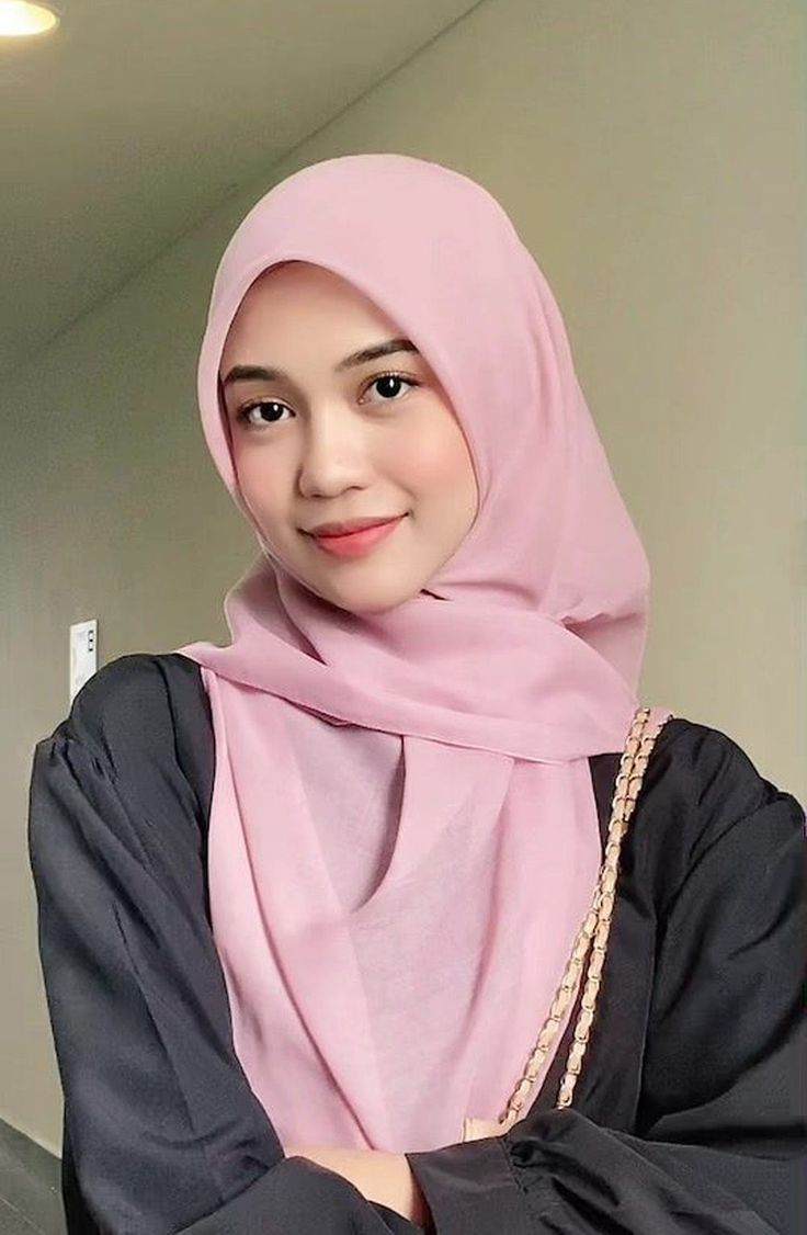 Jilbab Warna Netral, Jilbab Warna Pastel, Jilbab Warna Bold, Jilbab dengan Motif Sederhana