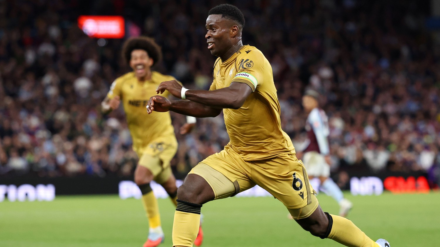 Newcastle sempat tawar Marc Guehi tahun lalu. Foto: Dok. Crystal Palace