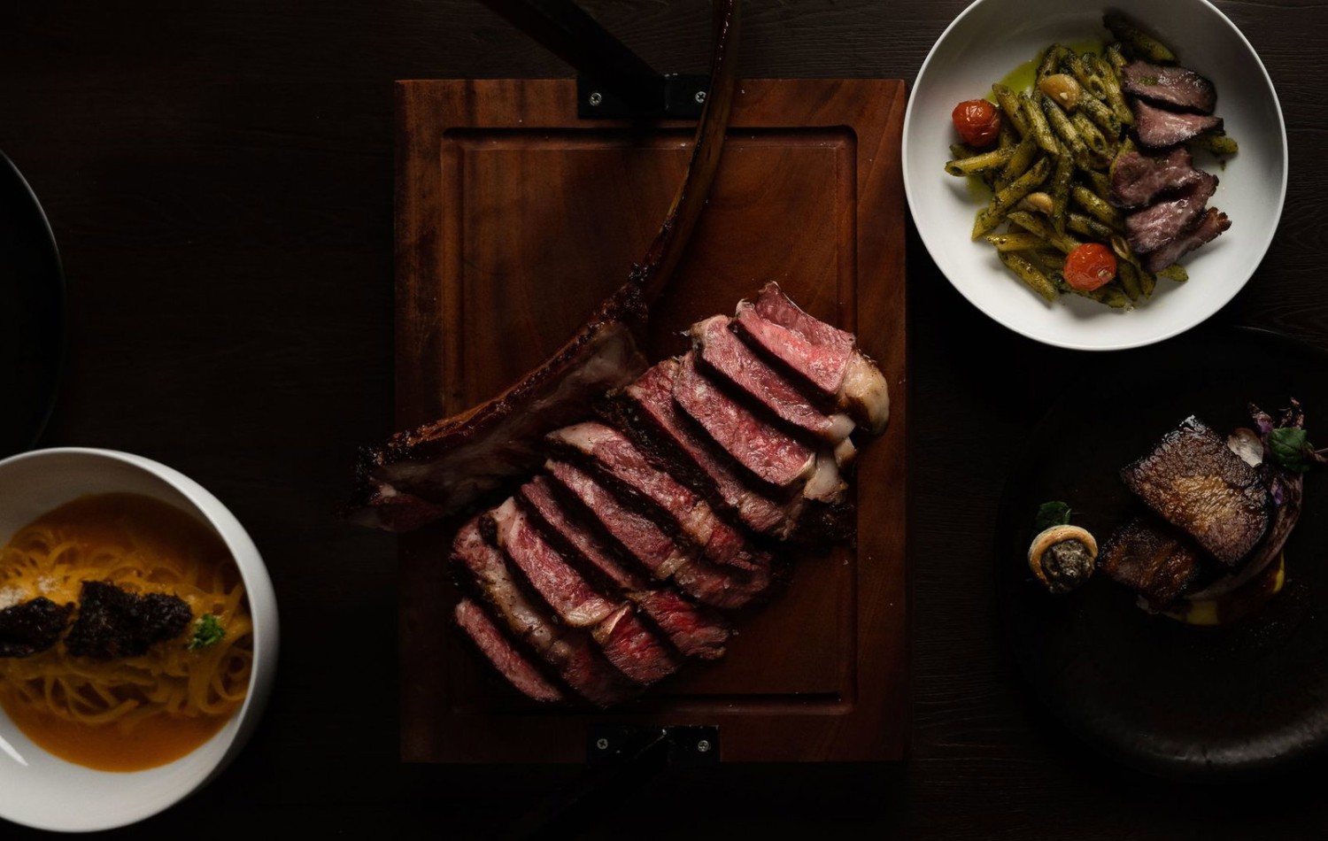 Meatguy Steakhouse, True Dining Experience untuk Pencinta Daging Sejati, Meatguy Steakhouse Ada di Mana?, Mengapa Meatguy Steakhouse Berbeda?, Para Bintang Meatguy Steakhouse, Menu Lain yang Tak Kalah Menggoda