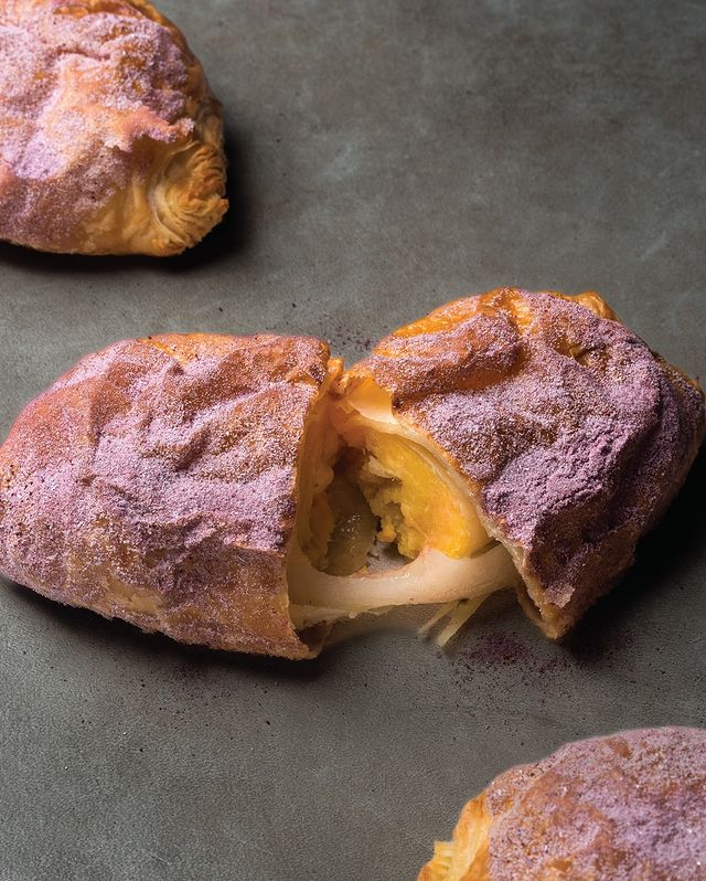 6 Mochi Croissant di Jakarta Paling Viral, 1. Acaii Tea X One Eighty, 2. One Eighty Bakery, 3. Latre Patisserie, 4. Crohauz, 5. Bakerman, 6. N.O.B Journal