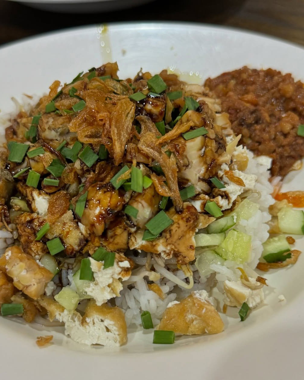 10 Tempat Makan Nasi Lengko Enak di Cirebon