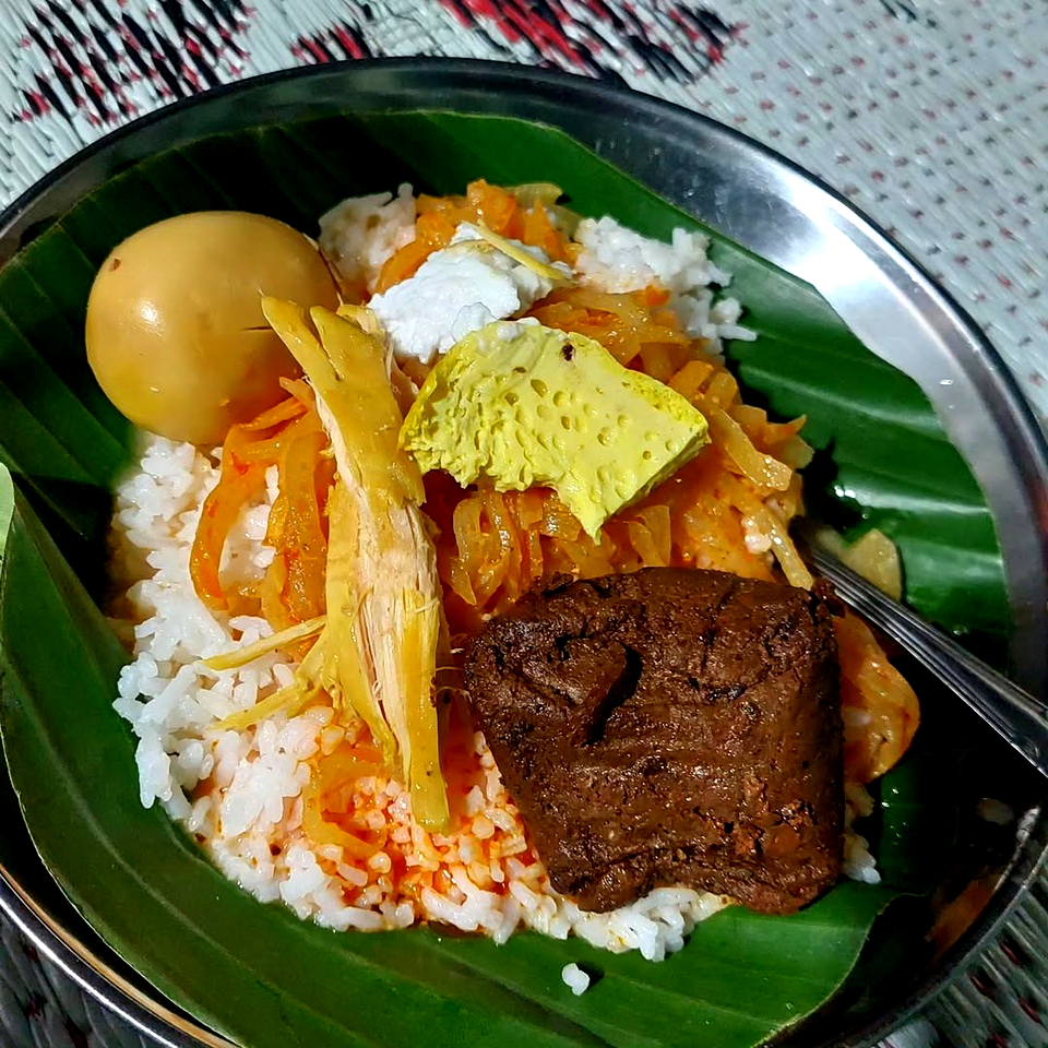 10 Rekomendasi Nasi Liwet di Solo Terenak