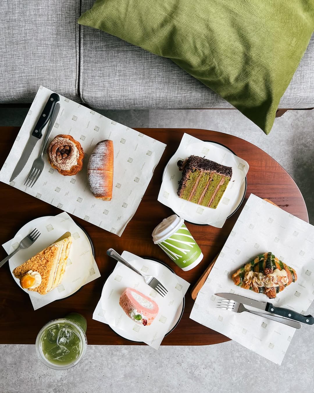 10 Artisan Bakery Surabaya, Surga Roti dan Pastry