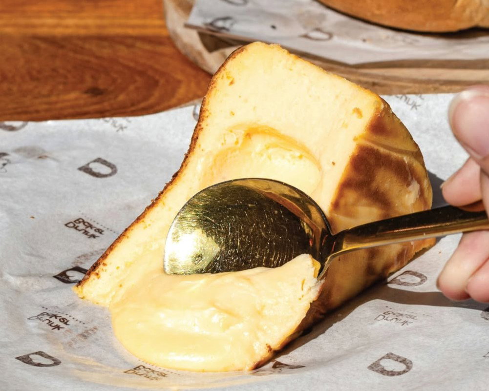 10 Burnt Cheesecake Bandung yang Lumer dan Bikin Nagih!