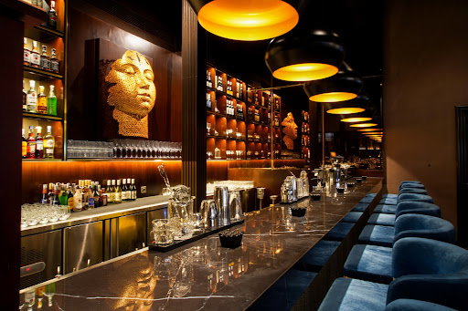 Cutt and Grill Batavia PIK, Steakhouse Mewah dengan View Indah, Area Bersantai yang Ideal, Pilihan Daging Berkualitas Tinggi, 1 Kg USDA Prime Porterhouse, The Cutt Bone Marrow, Dry Aged Steaks, Smoked USDA Ribs Burger, Aneka Menu Spesial, Bar Modern dengan Pilihan Beverages Bervariasi