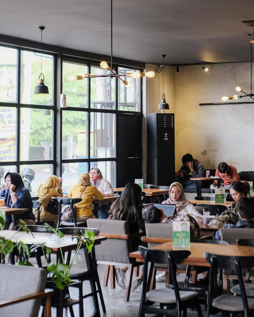 10 Cafe untuk Reuni di Semarang, Seru Buat Ngumpul!