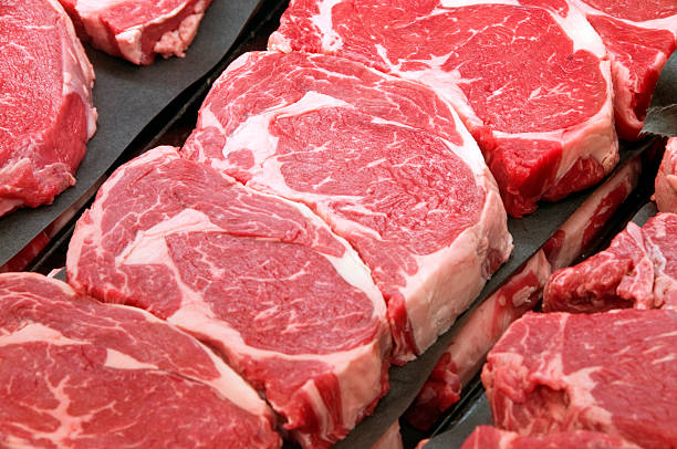 Stok Daging Kurban Melimpah? Ini Cara Menyimpan Daging yang Sudah Direbus, 1. Dinginkan Daging yang Sudah Direbus, 2. Potong Daging dan Pisahkan Per-Bagian, 3. Simpan Dalam Wadah Kedap Udara, 4. Simpan di Rak Kulkas Paling Bawah, 5. Tulis Tanggal Penyimpanan, 6. Atur Temperatur Kulkas