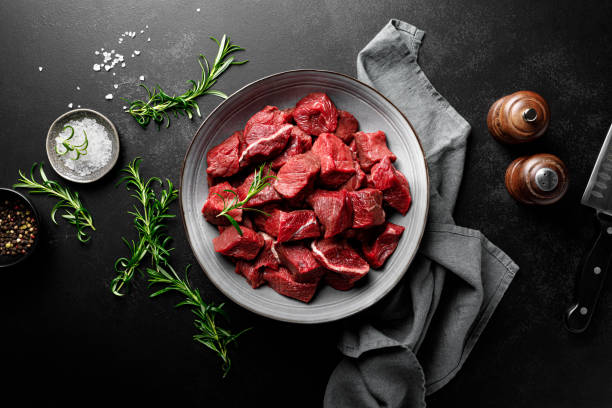 Stok Daging Kurban Melimpah? Ini Cara Menyimpan Daging yang Sudah Direbus, 1. Dinginkan Daging yang Sudah Direbus, 2. Potong Daging dan Pisahkan Per-Bagian, 3. Simpan Dalam Wadah Kedap Udara, 4. Simpan di Rak Kulkas Paling Bawah, 5. Tulis Tanggal Penyimpanan, 6. Atur Temperatur Kulkas
