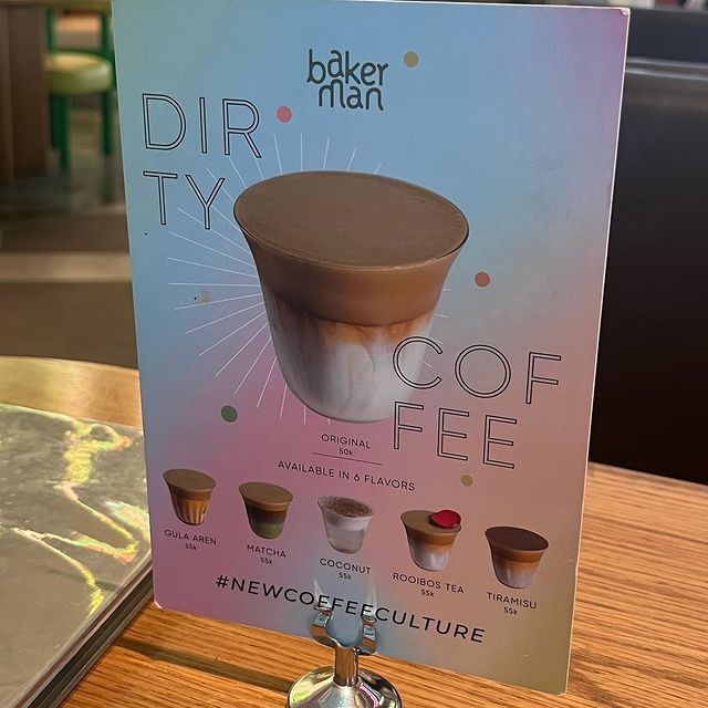 Cobain Dirty Coffee di Jakarta, Beda dari Caffe Latte Biasa!, Apa Itu Dirty Coffee?, Cara Menikmati Dirty Coffee, Cita Rasa Dirty Coffee, Menikmati Dirty Coffee di Jakarta