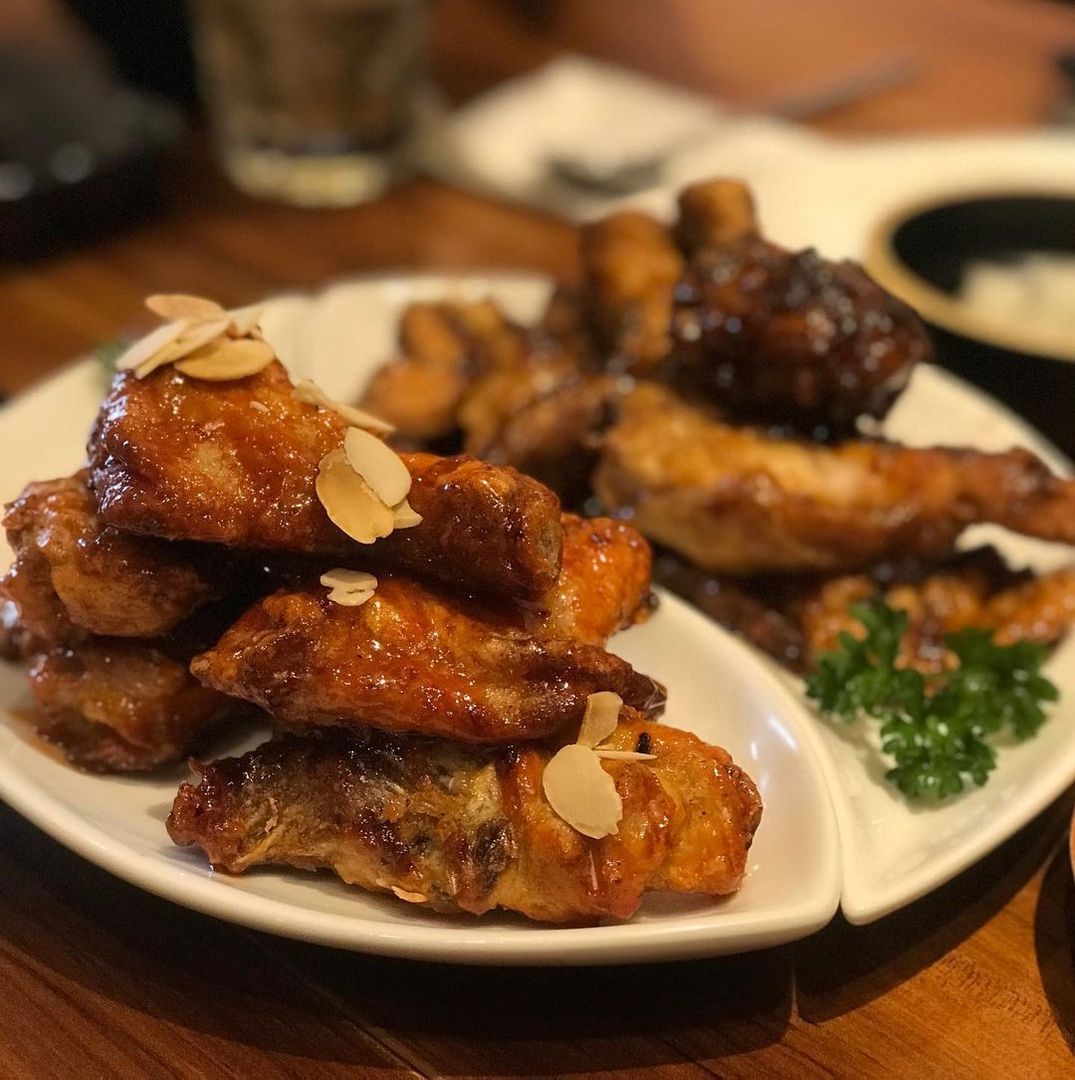 Lahir Tahun 2005, Ayam Panggang No. 1 di Korea, Menu Andalan Goobne, Cabang Goobne di Indonesia