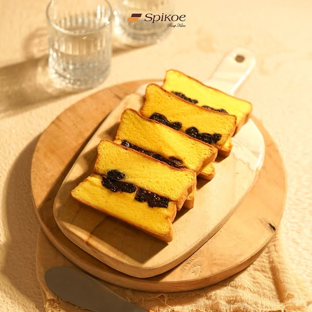 7 Toko Kue Spikoe Legendaris di Surabaya, 1. Spikoe Resep Kuno, 2. Santi's Cake, 3. Spikoe Livana, 4. Spiku by Anita, 5. Christine Spiku, 6. D'Neven Spiku, 7. Spiku Ayu