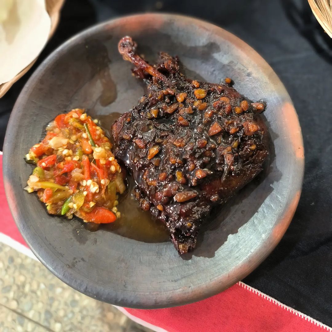 10 Kuliner Jakarta yang Lagi Hits dan Viral di 2023, 1. Taichan Nyot2, 2. Warpopski, 3. Warung Bali Pak Gede, 4. Rumah Makan Lokiin, 5. Iga Panggang Panglima, 6. Mie Ayam Sapi Pedes Sedep, 7. Bakmie Daging Legenda, 8. Ayam Goreng Gohyong Malaya, 9. Rojo Sambel, 10. Doughzen