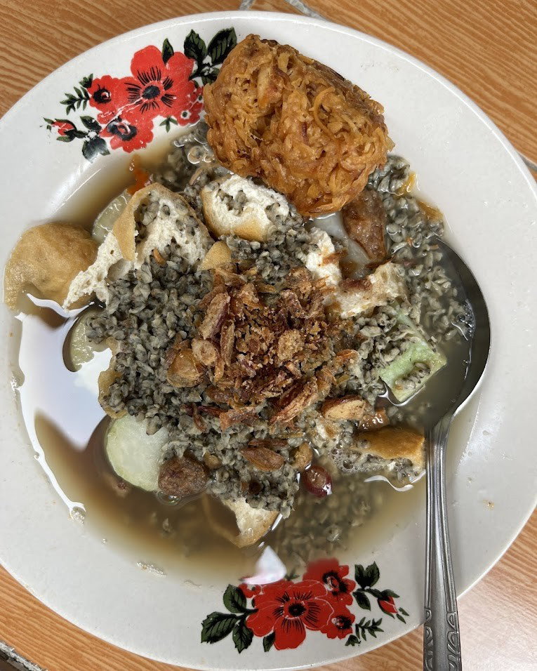 4 Tempat Makan Lontong Kupang di Jakarta