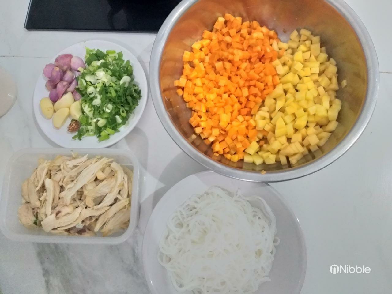 Resep Jalangkote Kampung yang Renyah dan Cara Membekukannya, Bahan isi:, Bahan kulit:, Bahan saus sambal merah :, Cara membuat saus:, Cara memasak: