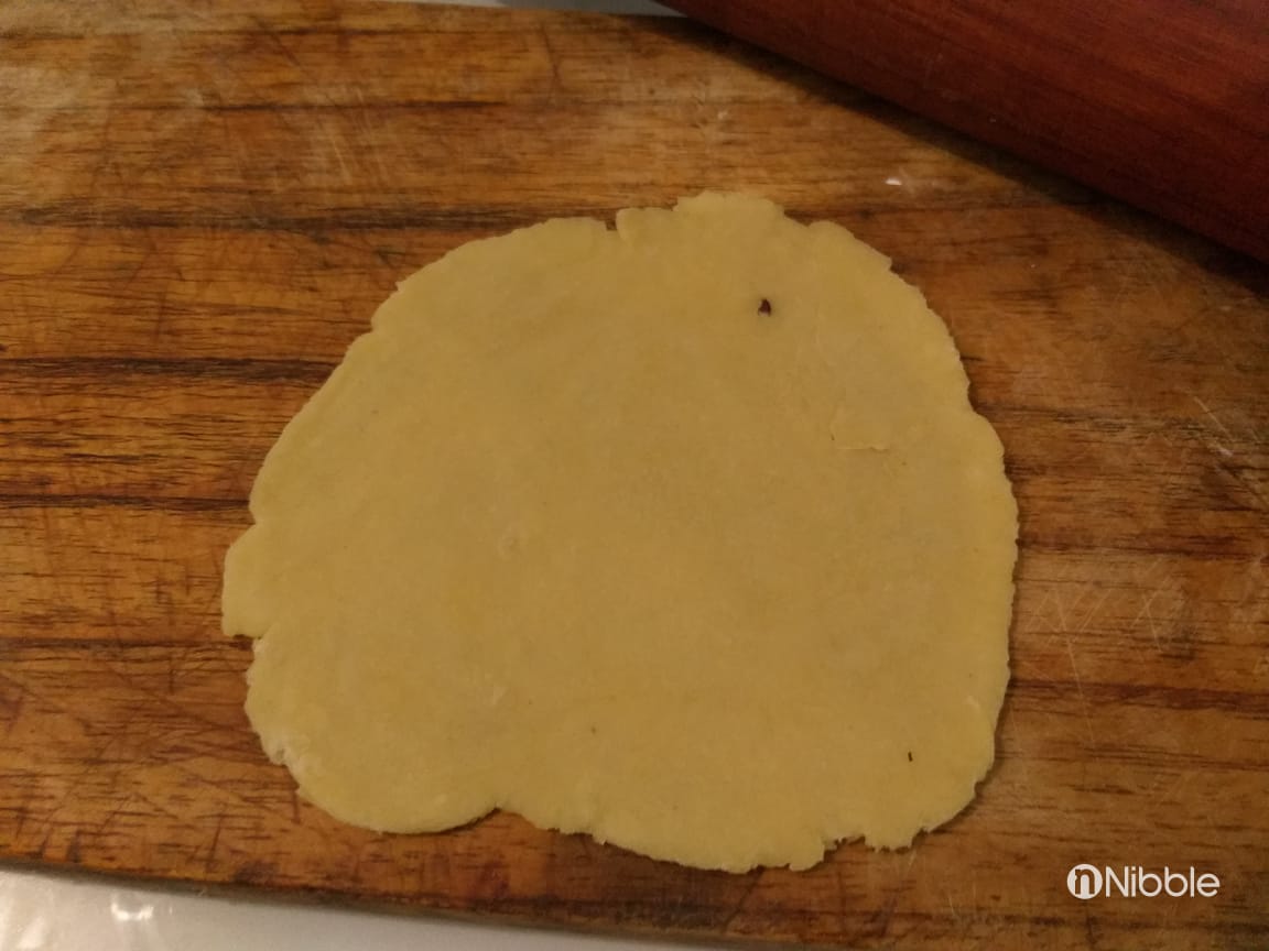 Resep Jalangkote Kampung yang Renyah dan Cara Membekukannya, Bahan isi:, Bahan kulit:, Bahan saus sambal merah :, Cara membuat saus:, Cara memasak:
