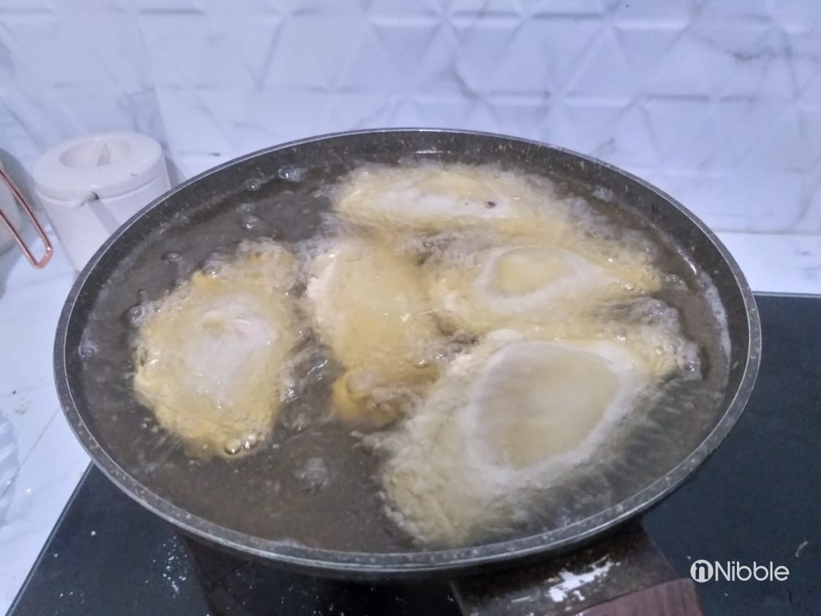 Resep Jalangkote Kampung yang Renyah dan Cara Membekukannya, Bahan isi:, Bahan kulit:, Bahan saus sambal merah :, Cara membuat saus:, Cara memasak: