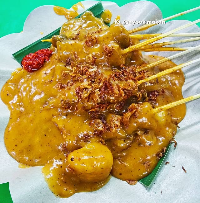 5 Restoran Padang di Bendungan Hilir yang Terkenal, 1. RM Surya, 2. Bopet Mini, 3. Sate Padang Pariaman Takana Juo, 4. Restoran Sederhana SA, 5. Padang Payakumbuah
