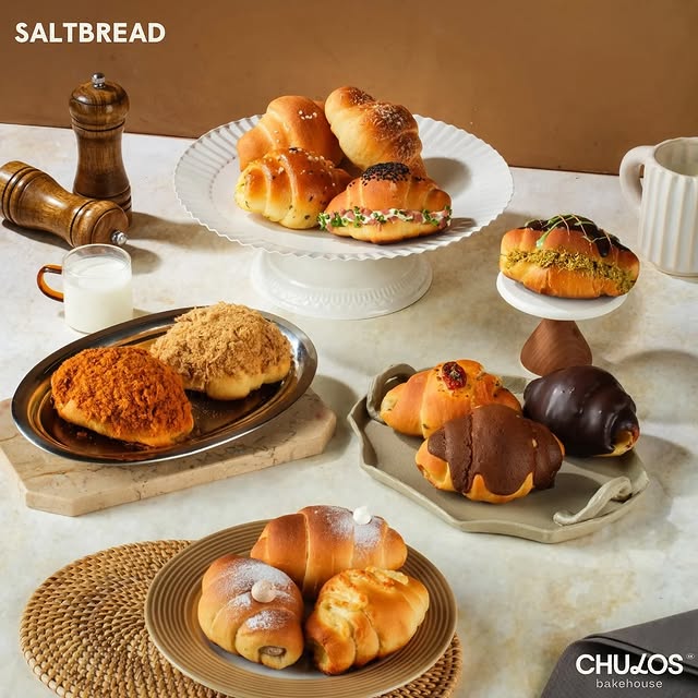 8 Salt Bread di Jakarta yang Viral, 1. Little Salt Bread, 2. SaltBite, 3. Bread Culture, 4. Chulos Bakehouse, 5. Better Chocolate Than Never, 6. Hey Kuro, 7. NoolStrala, 8. Super Furry