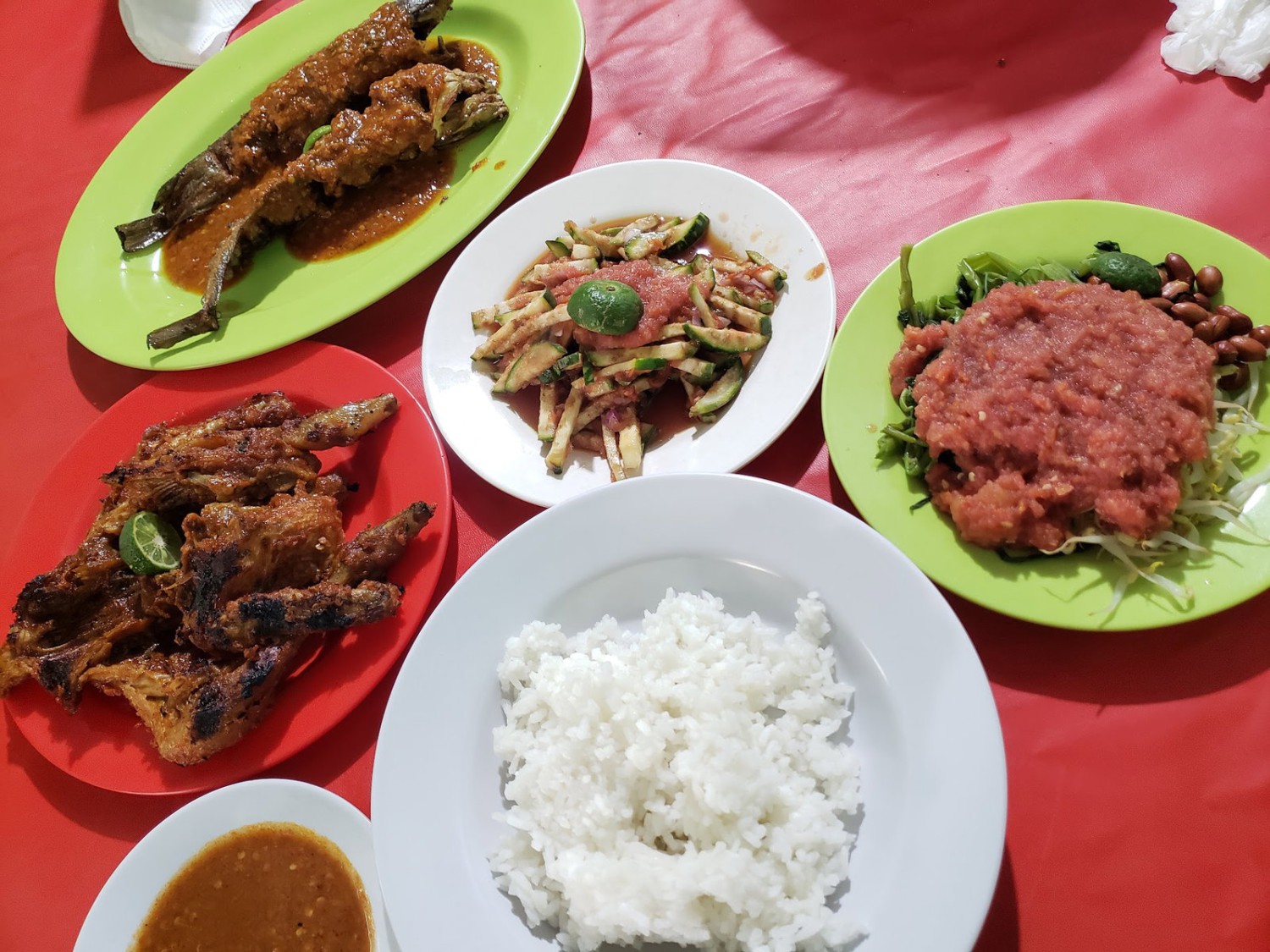 10 Ayam Taliwang di Jakarta, Pedasnya Bikin Nagih, 1. Ayam Taliwang 27 Asli Lombok, 2. Ayam Taliwang As'ad, 3. Taliwang Bersaudara, 4. Ayam Taliwang Khas Lombok Asli Pak Rosidi, 5. Bali dari Selatan, 6. Halo Bali Dining, 7. Bale Lombok, 8. Ayam Taliwang Tomang Toll, 9. Ayam Taliwang H. Moerad, 10. Warung Taliwang Blok M H. Jenk