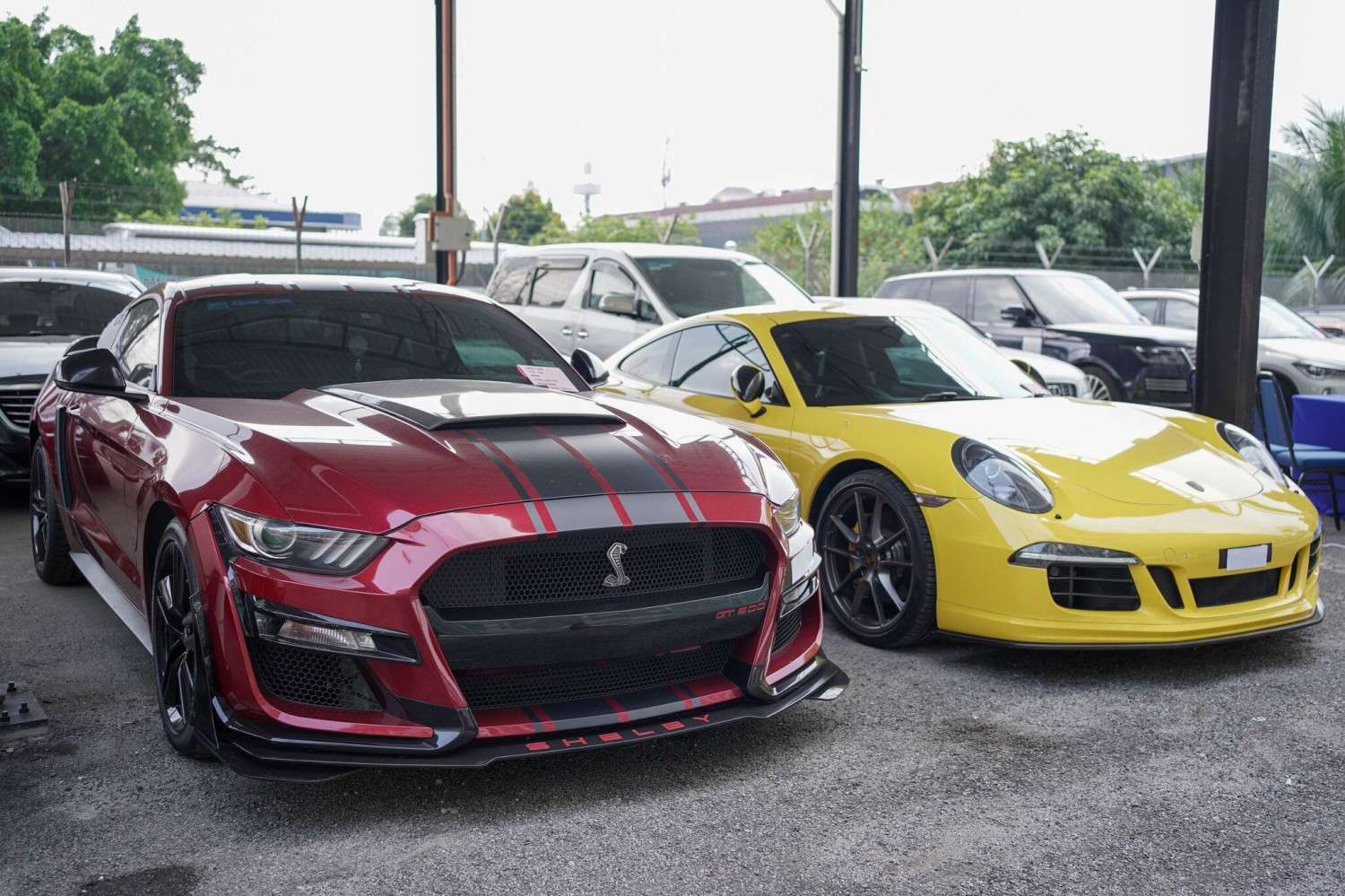 Negeri Sembilan JPJ seizes 10 luxury cars, issues over 10,400 <em>saman</em> this year for not having road tax – “lupa”