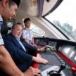 YDPA Sultan Ibrahim berkenan pandu ETS KL-Rawang