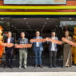 iCaur Malaysia opens Glenmarie outlet by Absolute Motor – brand’s first dealership in Malaysia, worldwide