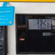 Budi95 starts for all Malaysians today – we fill up with RM30 worth of RON95 petrol at each major oil brand