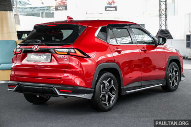 2026 Perodua Traz launched in Malaysia – Toyota Yaris Cross B-SUV twin, 1.5L NA CVT, X/H variants, fr RM76k, The great delay, Yaris Cross twin, not an Ativa replacement, Simple and sensible, No hybrid, no AV, Safety basics covered, no ACC, Differences from the Yaris Cross, Gearing up your first SUV, Simplicity, the Toyota way