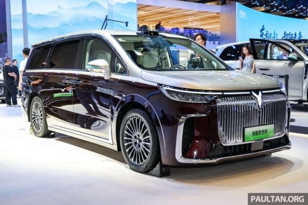 Dongfeng Voyah Dream in Beijing – 1,530 km CLTC PHEV or 700 km CLTC EV, which one will Malaysia get?
