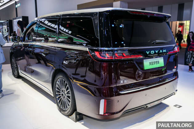 Dongfeng Voyah Dream in Beijing – 1,530 km CLTC PHEV or 700 km CLTC EV, which one will Malaysia get?