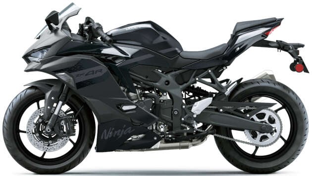 2026 Kawasaki Ninja ZX-4RR and ZX-4R SE make Malaysia debut, priced at RM42,999 and RM40,999