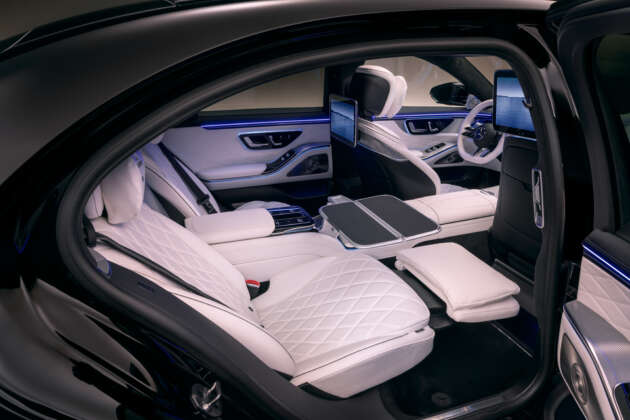 2026 Mercedes-Benz S-Class facelift – W223 gains MBUX Superscreen, flat-plane V8, trick suspension