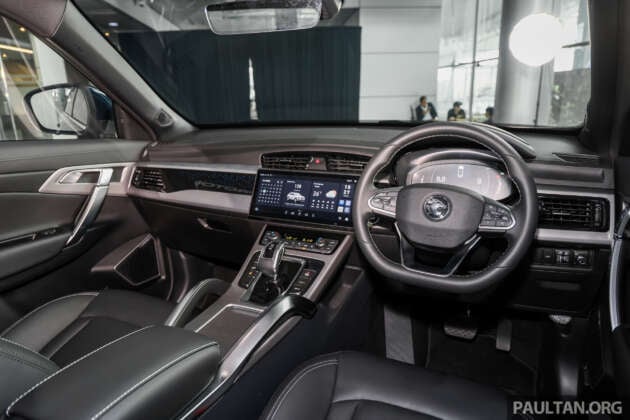 2026 Proton X70 MC3 launched – 1.5T 4-cyl engine; no more sunroof, Nappa leather; priced from RM99,800, Executive and Premium only, prices drop by RM4,000, New 1.5 litre i-GT turbo four-cylinder engine is quieter, more efficient, Proton ride and handling tuning, Same design inside and out, minor spec downgrades for Premium, ADAS and BLIS still only on Premium